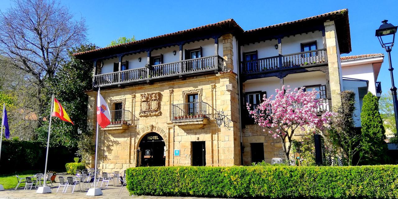 Hotel Museo Los Infantes サンティリャーナ・デル・マル エクステリア 写真